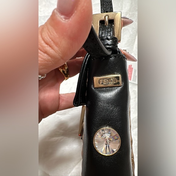 Fendi limited edition baguette - Picture 9 of 15